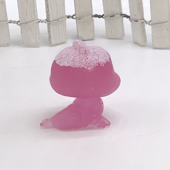 Littlest Pet Shop LPS no # Pink Glitter MINI Walrus Frosted Wonderland - Picture 2 of 2
